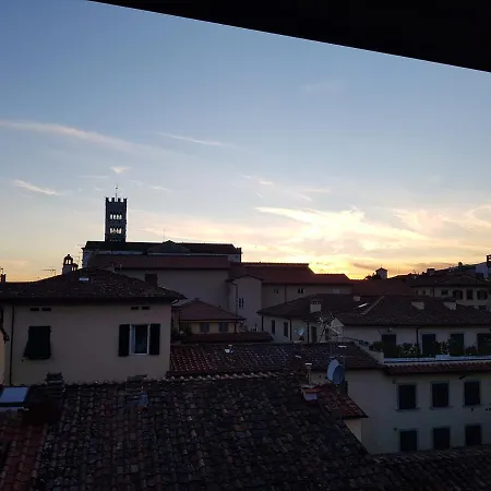 Apartment La Terrazza Fra Le Torri Lucca