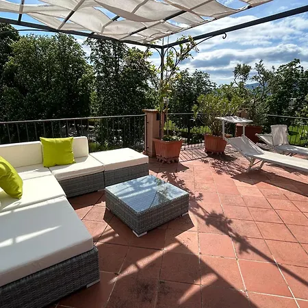 Apartment La Terrazza Fra Le Torri Lucca
