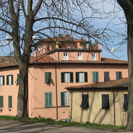 La Terrazza Fra Le Torri Apartment